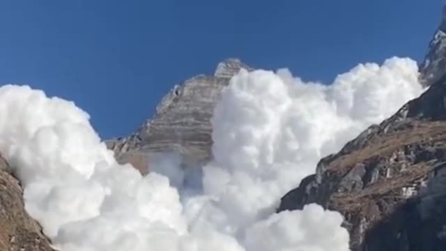 AWESOME AVALANCHE!