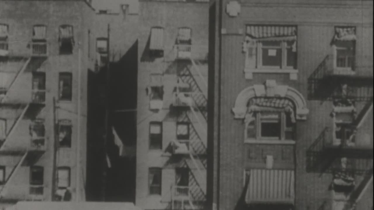 Jay Leyda's : A Bronx Morning (1931 Found Footage, Original Black & White Film)