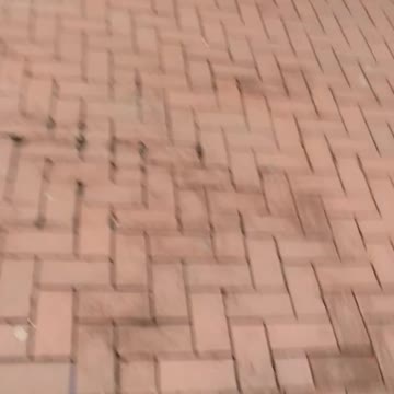 Jumping for fun in the city 🌃