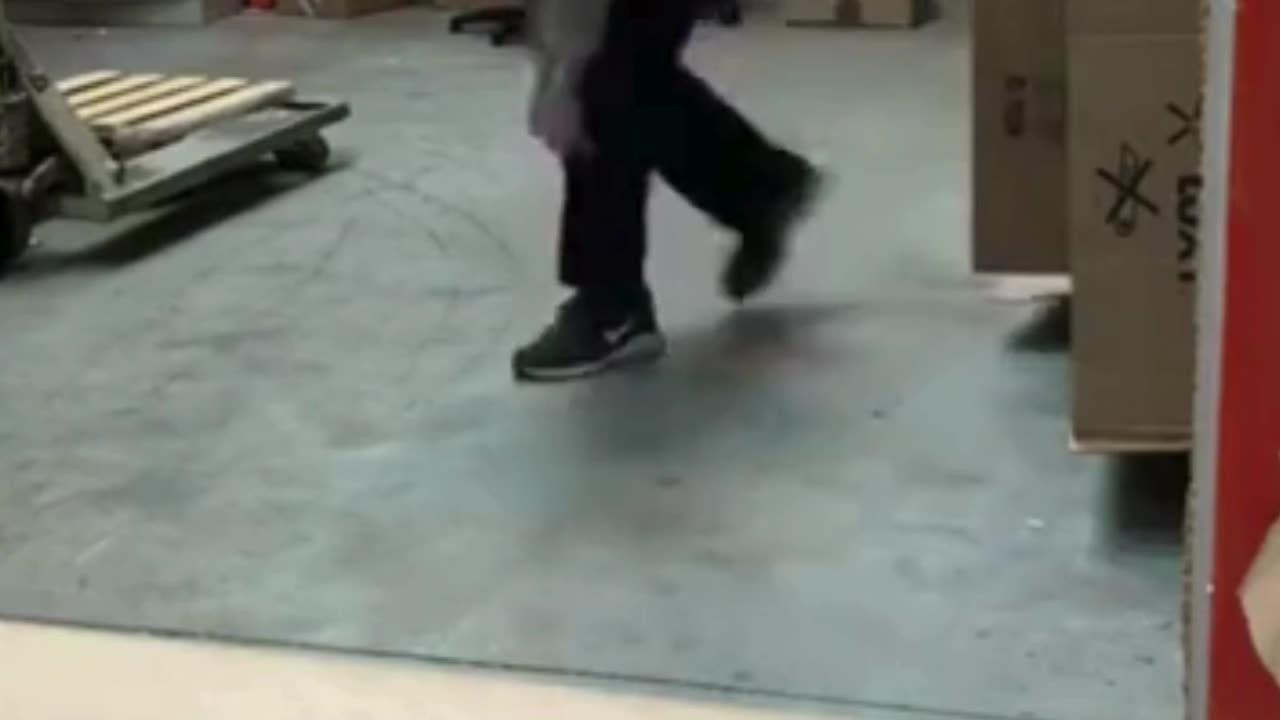 ๐very hilarious scares and reactions ๐