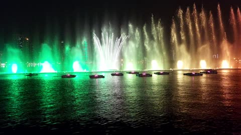Dubai water fountain