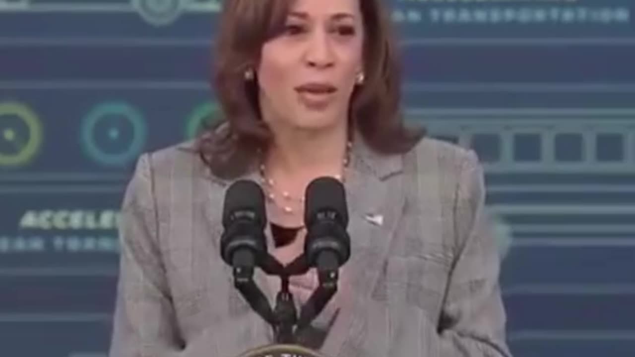 Kamala Harris Talks in Circles | 1-Minute Compilation