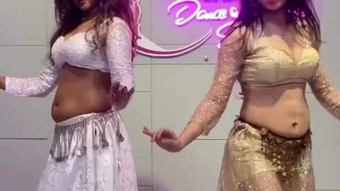 Dubai belly dance