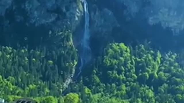 Swiss road with amazing nature view 😍🏔