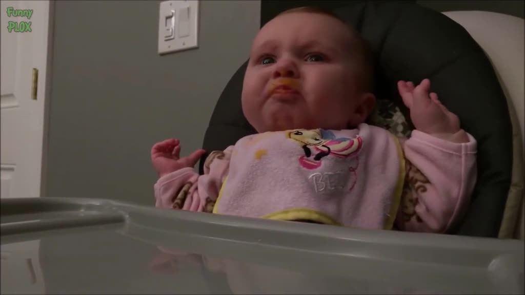 No mum, the mashed potatoes are not good ! Baby funny reaction