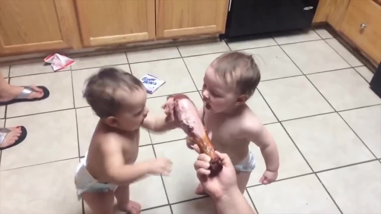 Twin Babies Funniest Fails videos - Try Not to Laugh