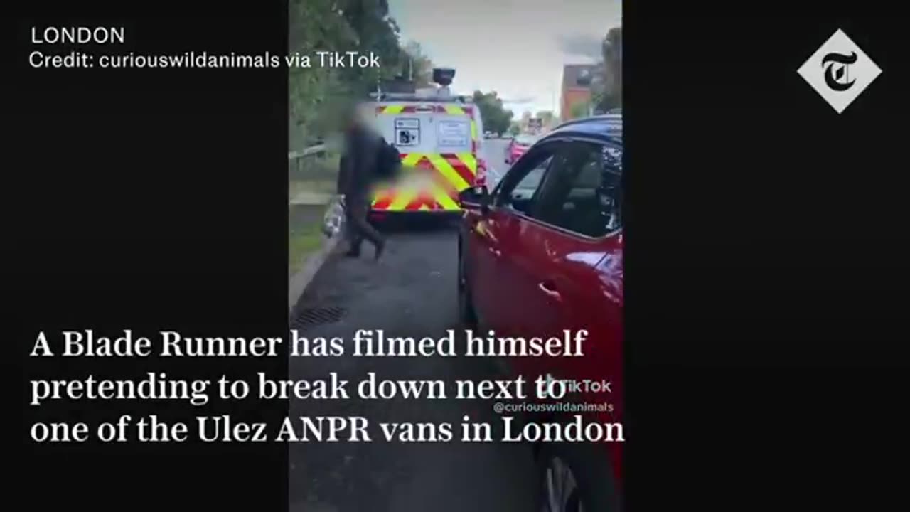 BLADE RUNNER BREAKS DOWN BEHIND A ULEZ CAMERA