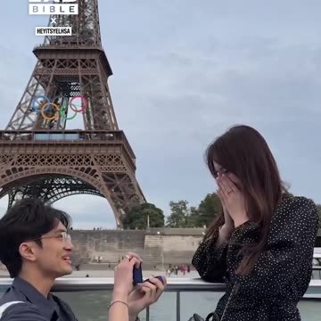 That view is next level! 🥹💍