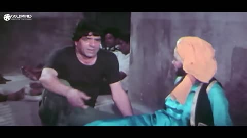 Dharmendra, Jeetendra, Zeenat Aman.mp4-