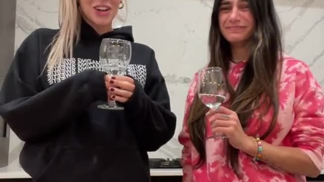 Mia Khalifa Best Funny React 😂😂