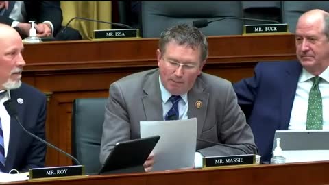 Democrats Vote Against Stopping Intel Agencies From Monitoring & Prosecuting Unvaccinated Americans