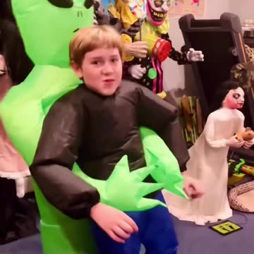 Desmond’s 2023 Halloween costume