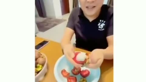 tips on how to open a mangosteen fruit