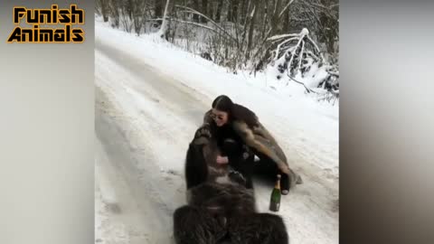 Bear and woman be friends