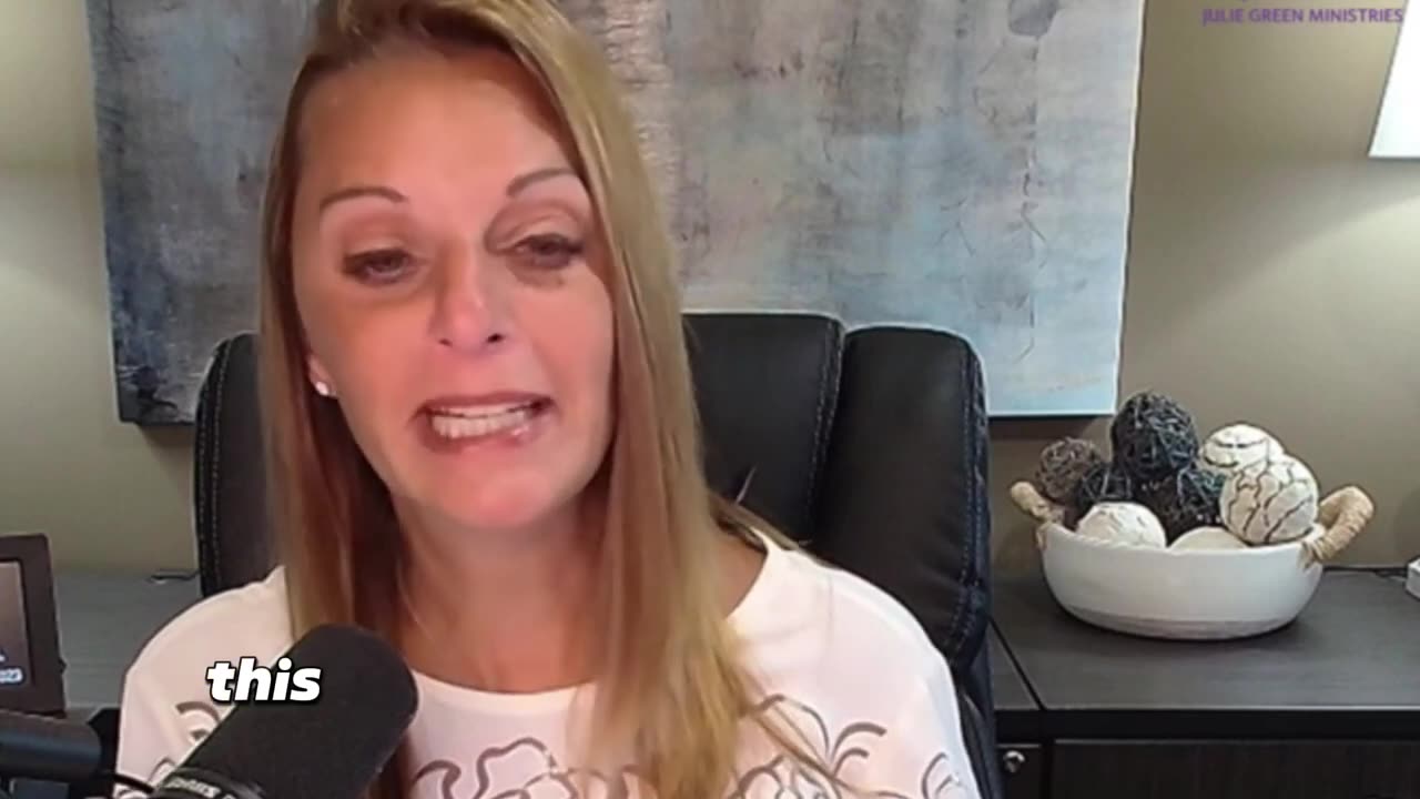 Julie Green PROPHETIC WORD🚨[ URGENT PROPHECY ] - I Can't BELIEVE What JUST Happened To Joe Biden...