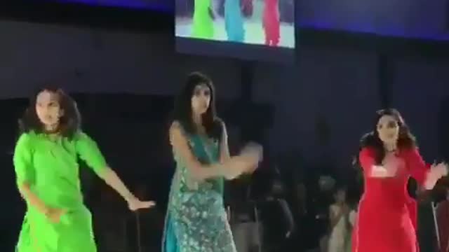 Bhangra 3 girl best performance