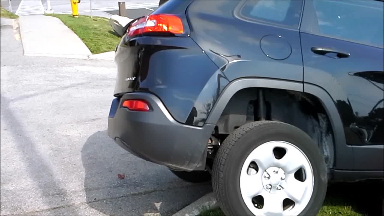 Let's take this Jeep off road - how to park a vehicle on the "little" rock