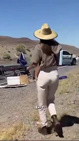 THIS is you handle people blocking the road!