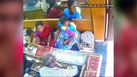 Best Women Stealing Videos Compilation | Theft Caught on Camera India | CCTV Footage