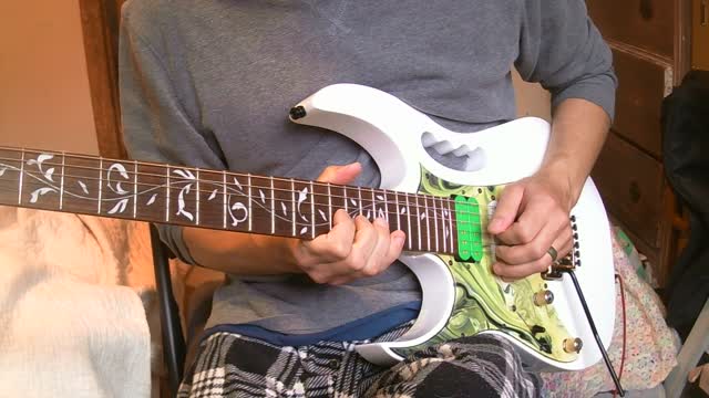 Lunch Time Guitar Jam #23 - Improvising Over G Lydian Guitar Backing Track