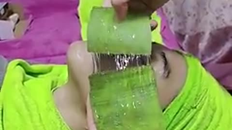 BRILLIANT beauty idea for glassy skin by alovera fresh plant 100% work