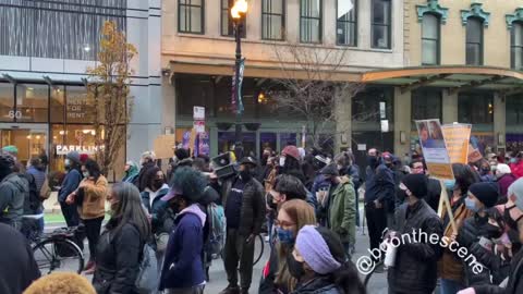 Crowd chants "the only solution is Communist revolution" at Chicago's protest against Rittenhouse