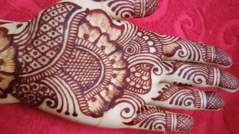 Beautiful stain of henna tattoo design