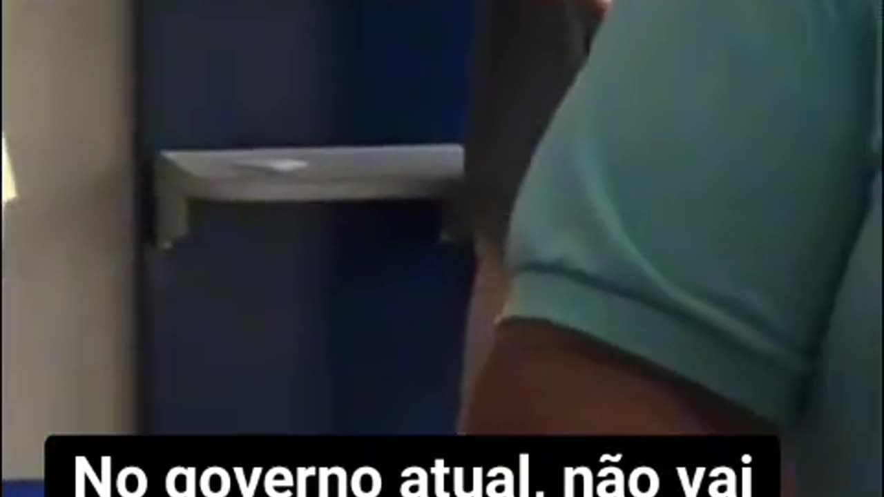 Não vai demorar muito e isso vai deixar de ser um meme pra virar realidade...