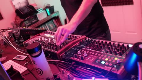 AIYAM Live Jam with Arturia's Minibrute 2s & Drumbrute with MPC One