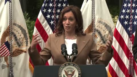 Kamala Humiliates Herself AGAIN