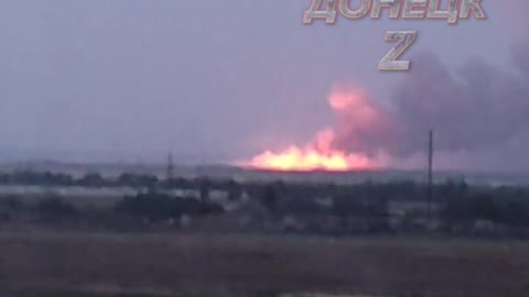 Útok ukrajnských nacistů amerikými raketami HIMARS na Doněck