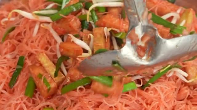 [Recipe Giveaway] Pad Mee Chompoo - Sister Moo's Secret Recipe