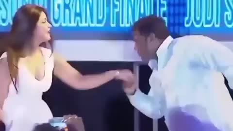 Funny dance😂🤣💃👯📺📷📽️