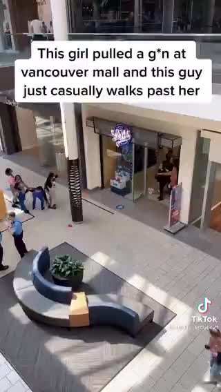 This girl pulled a G*n at vancouver mall #craziestvideos2021