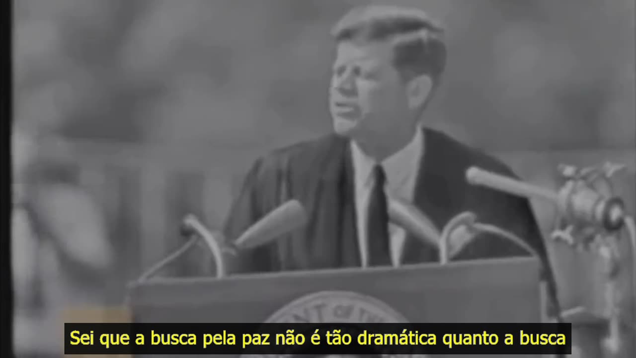 “A humanidade deve acabar com a guerra, ou a guerra acabará com a humanidade” - John F. Kennedy