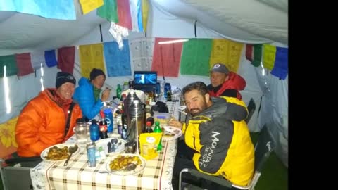 Everest Start to Summit in 3 min