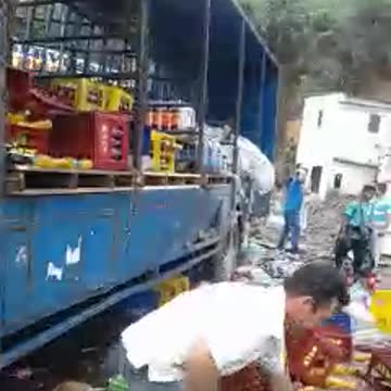 Choque múltiple en Aratoca por camión que habría perdido los frenos