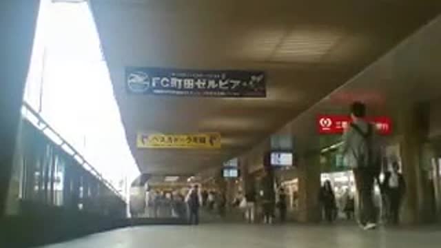 東京都町田市駅前ライブ。ともぞう