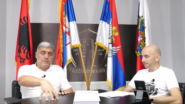 Dobra žena, ali neće iz grada ni puškom (Miroljub Petrović)