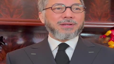 20230203文贵先生GETTR¹： #核心的核心：美国人永远不懂：资本主义以为最贵的最准的好，不能死人；中共不怕死人，死3亿5亿无所谓，用便宜耗掉你一切！
