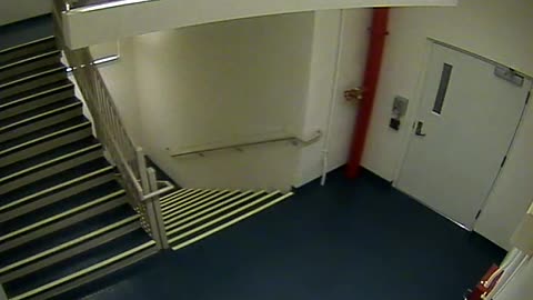 8400OHOB03Stair1_2021-01-06_05h40min01s180ms.mp4