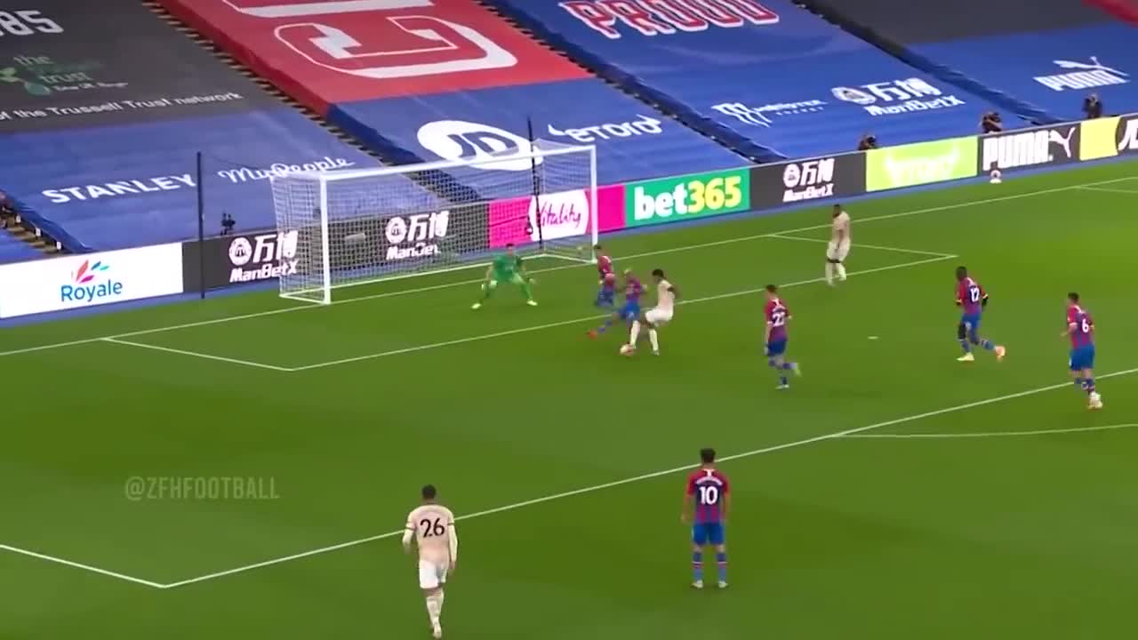 10 Times Marcus Rashford Showed His Class!