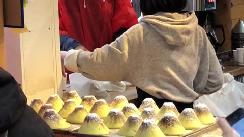 Look at all the mount Fuji melon bread