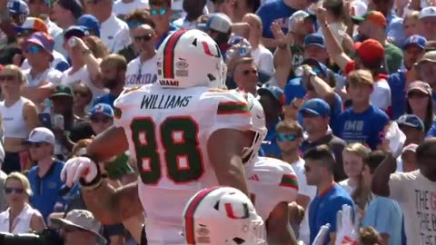 26-year-old Cam McCormick scores FIRST CANES TD of the season 🔥