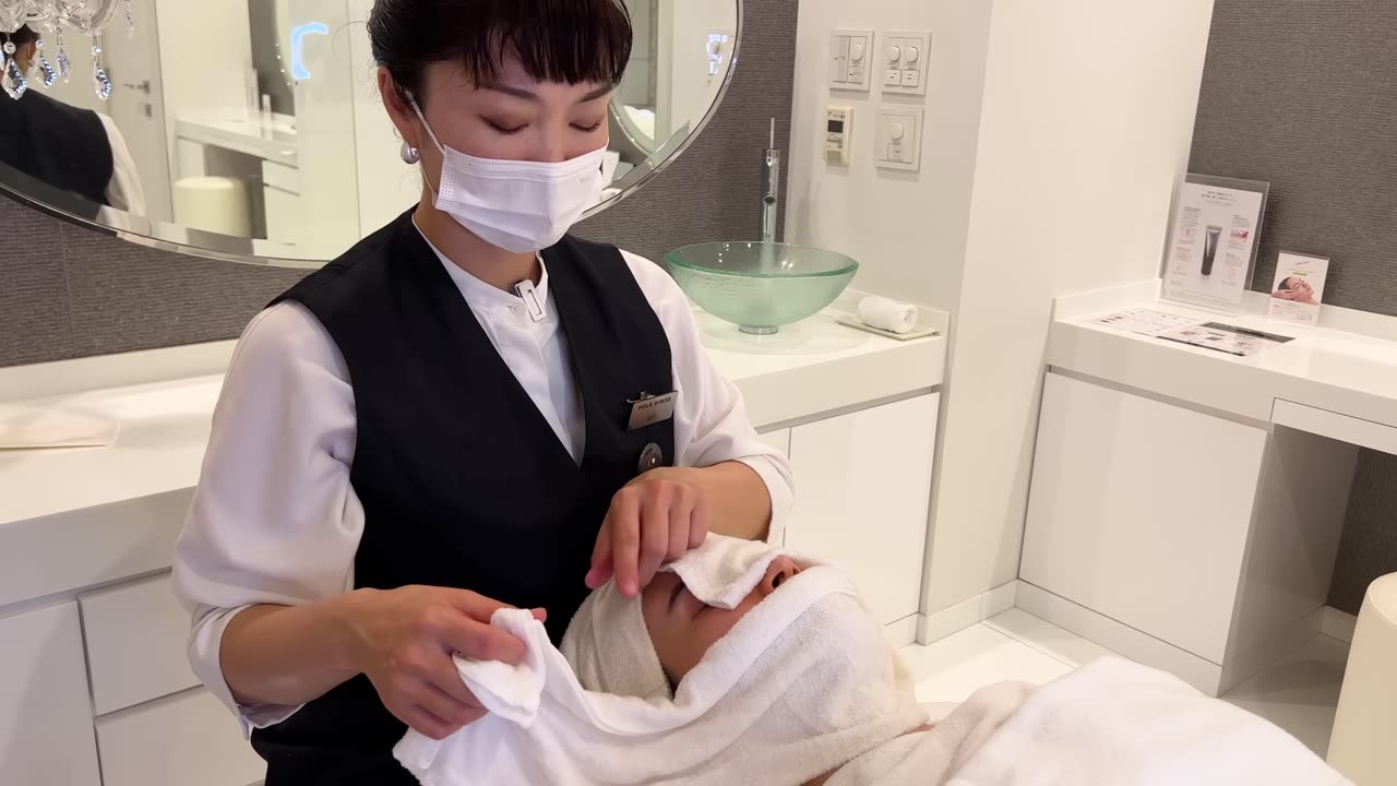 I TRIED 94 YEARS OLD POLA'S LUXURY FACIAL IN GINZA, JAPAN (SOFT SPOKEN ASMR)