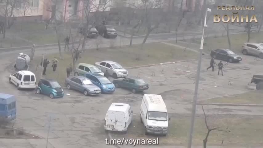 Infiltrators being captured in Obolon, Kyiv