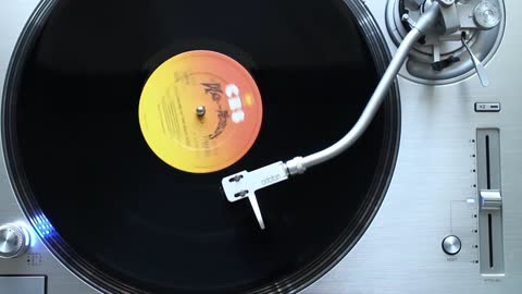 Jeff Wayne's Musical Version Of The War Of The Worlds (Side 1) (1978 HQ Vinyl Rip)