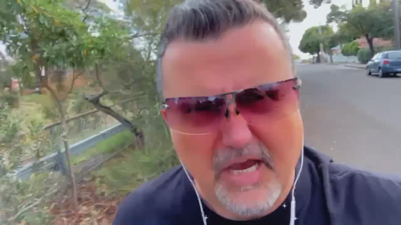 G’day Punters!! If you want FREE souvlaki, wine and beer — then Vote for Me 😂