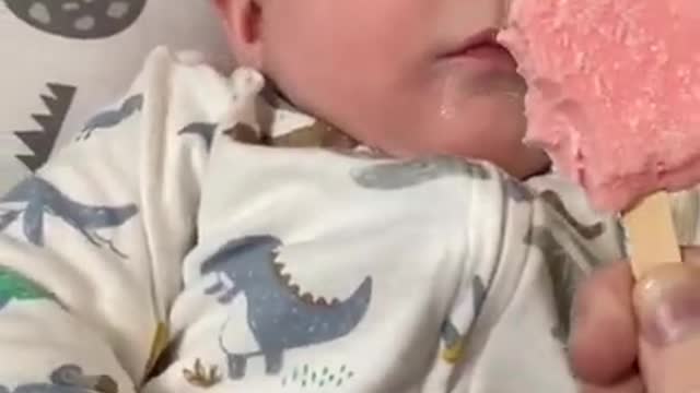 Cute Baby, Absolutely You Will Laugh After Watching This Video