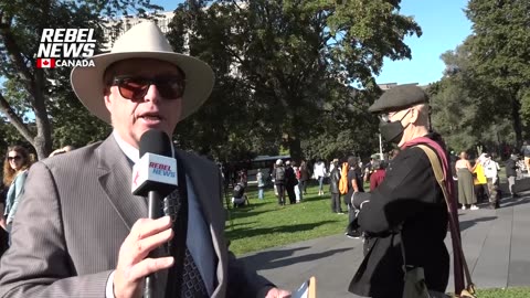 A tale of two transanity protests_ can you guess which side was crazed and unhinged_